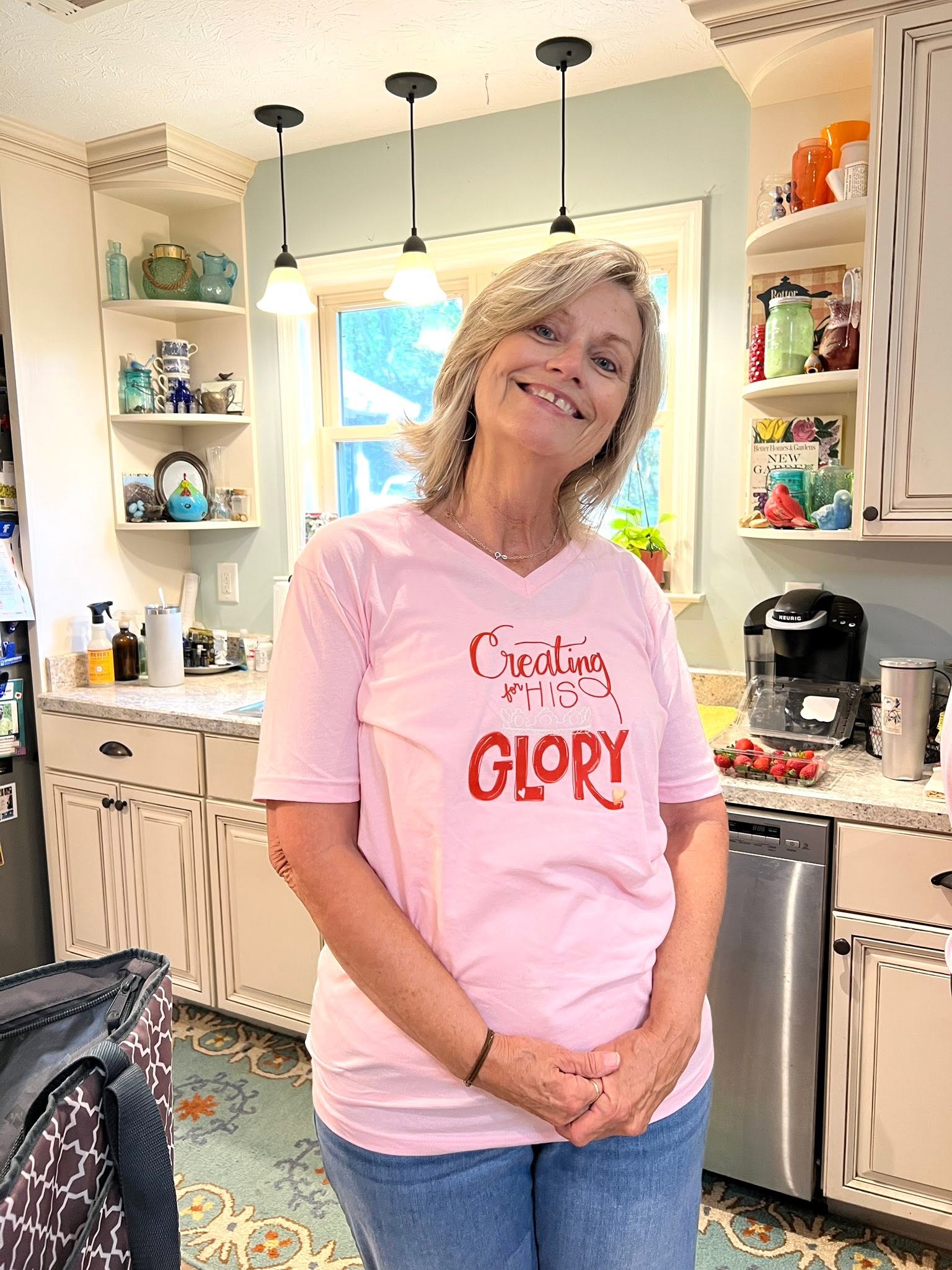 [PREORDER] Creating for His Glory V-Neck