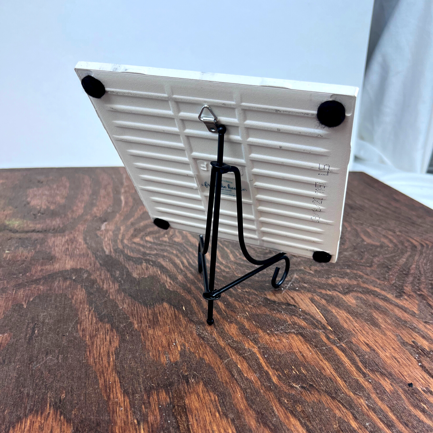 Black Small Metal Wire Easel